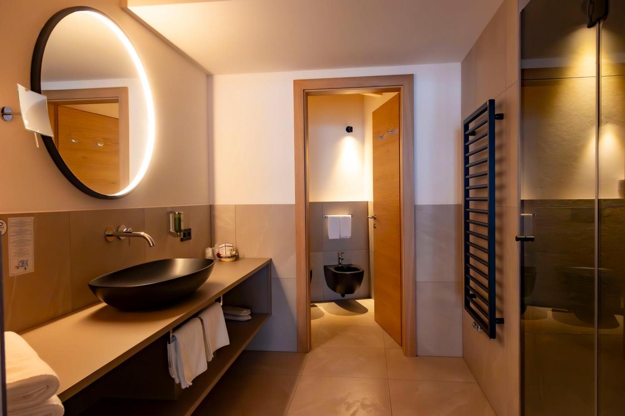 Rezia 3*