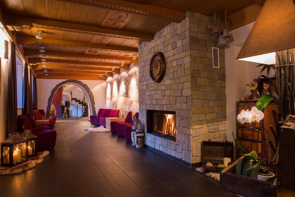Hotel Rezia La Villa (Trentino Alto Adige)